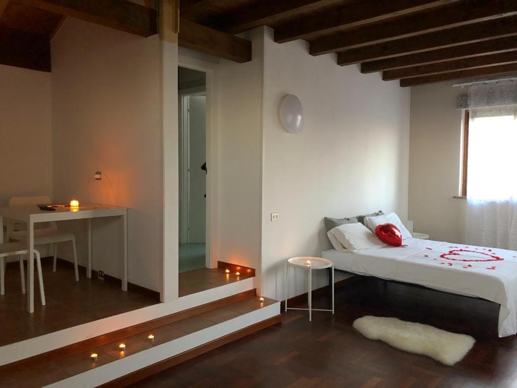 Attico By Marconi 11 Bed & Breakfast Besozzo Exterior photo