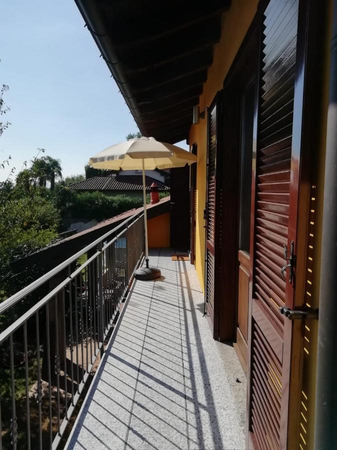 Attico By Marconi 11 Bed & Breakfast Besozzo Exterior photo